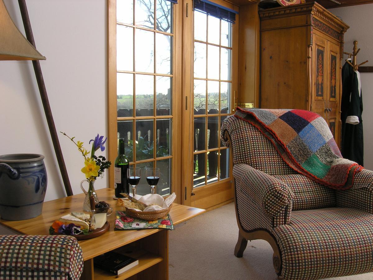 Swiss Woods Bed And Breakfast Lititz Exterior foto